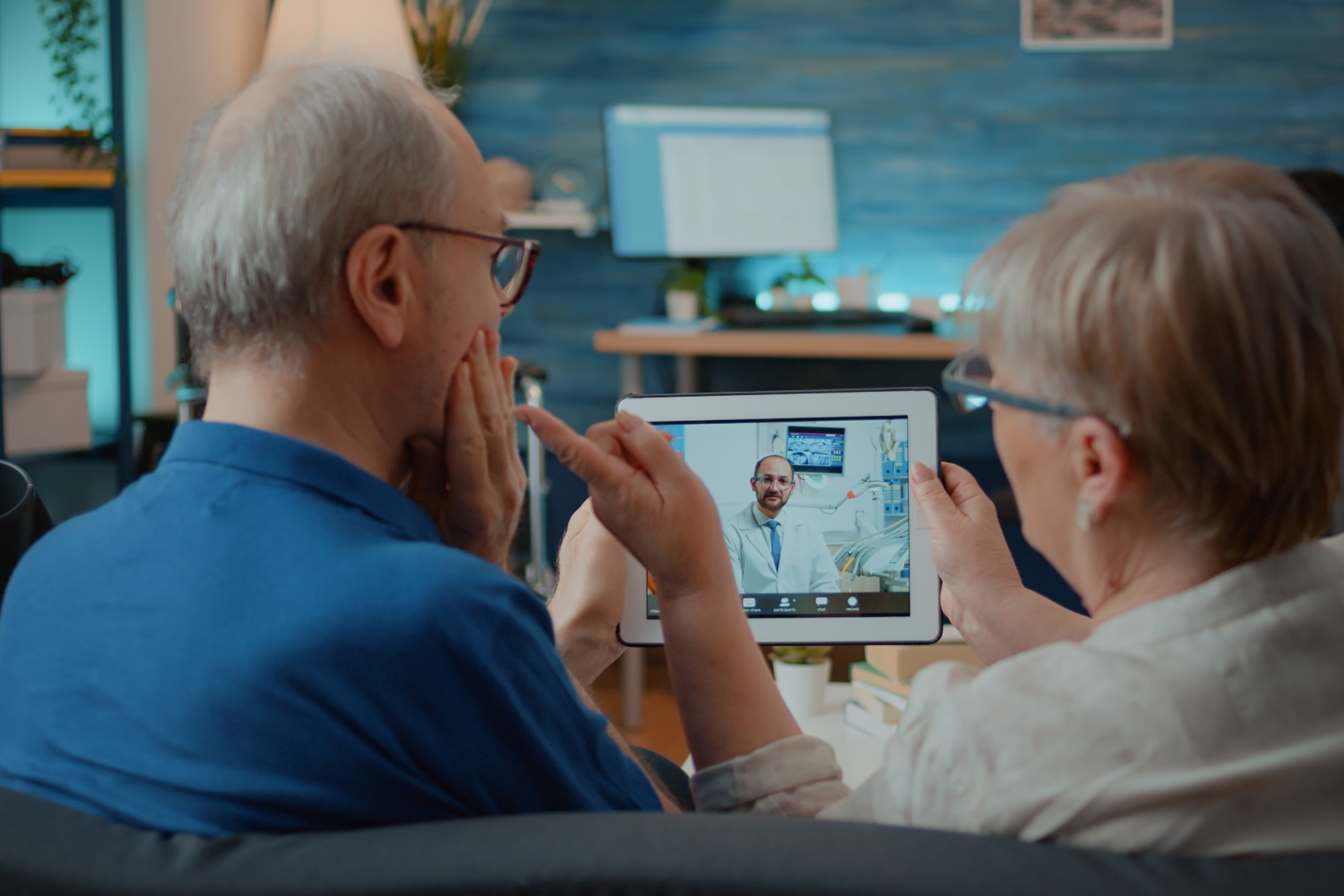 How connectivity supports older parents and their families
