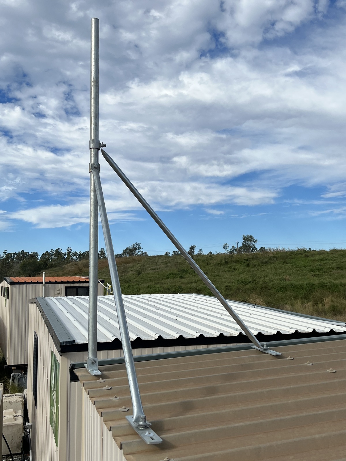 Installation guide for the The Telco Antennas Galvanised Roof Mast